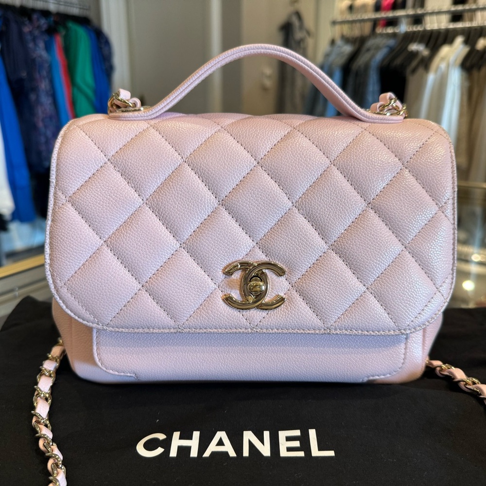100% Authentic Small Chanel Business Affinity in light pink